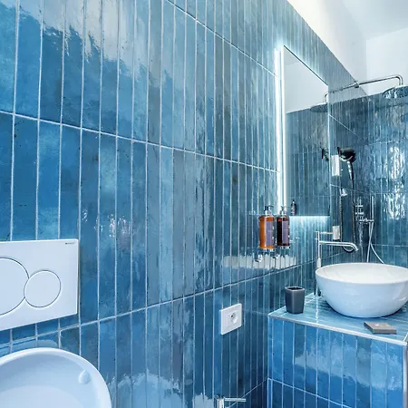 Fantini Rooms-monti 4*